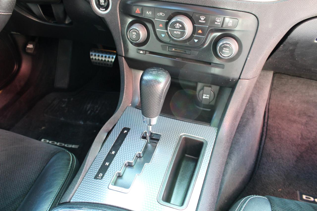 Dodge Charger 4dr Sdn SRT8 RWD 2013