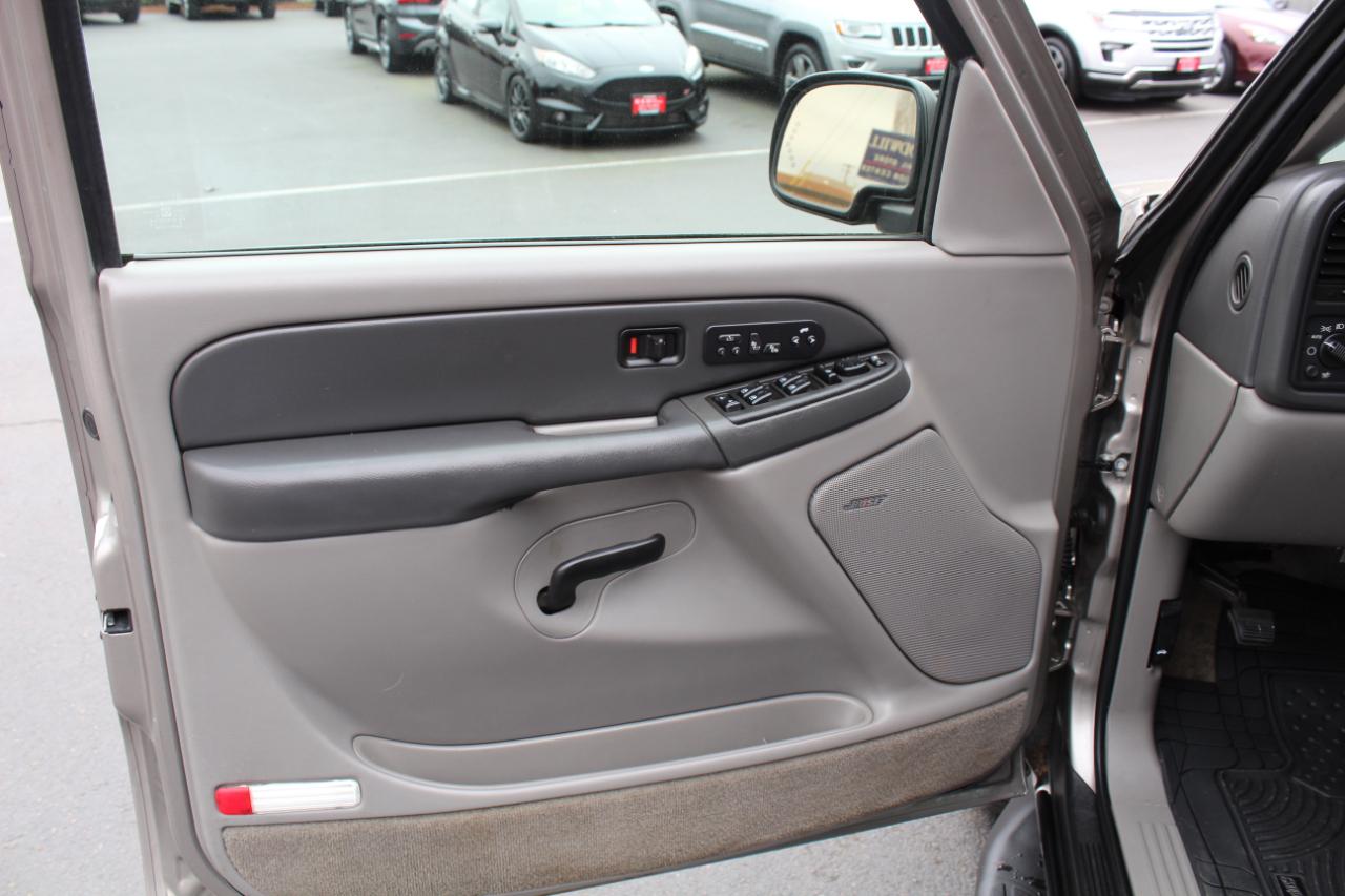 GMC Yukon 4dr 1500 4WD SLT 2003