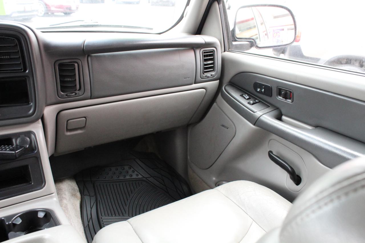 GMC Yukon 4dr 1500 4WD SLT 2003