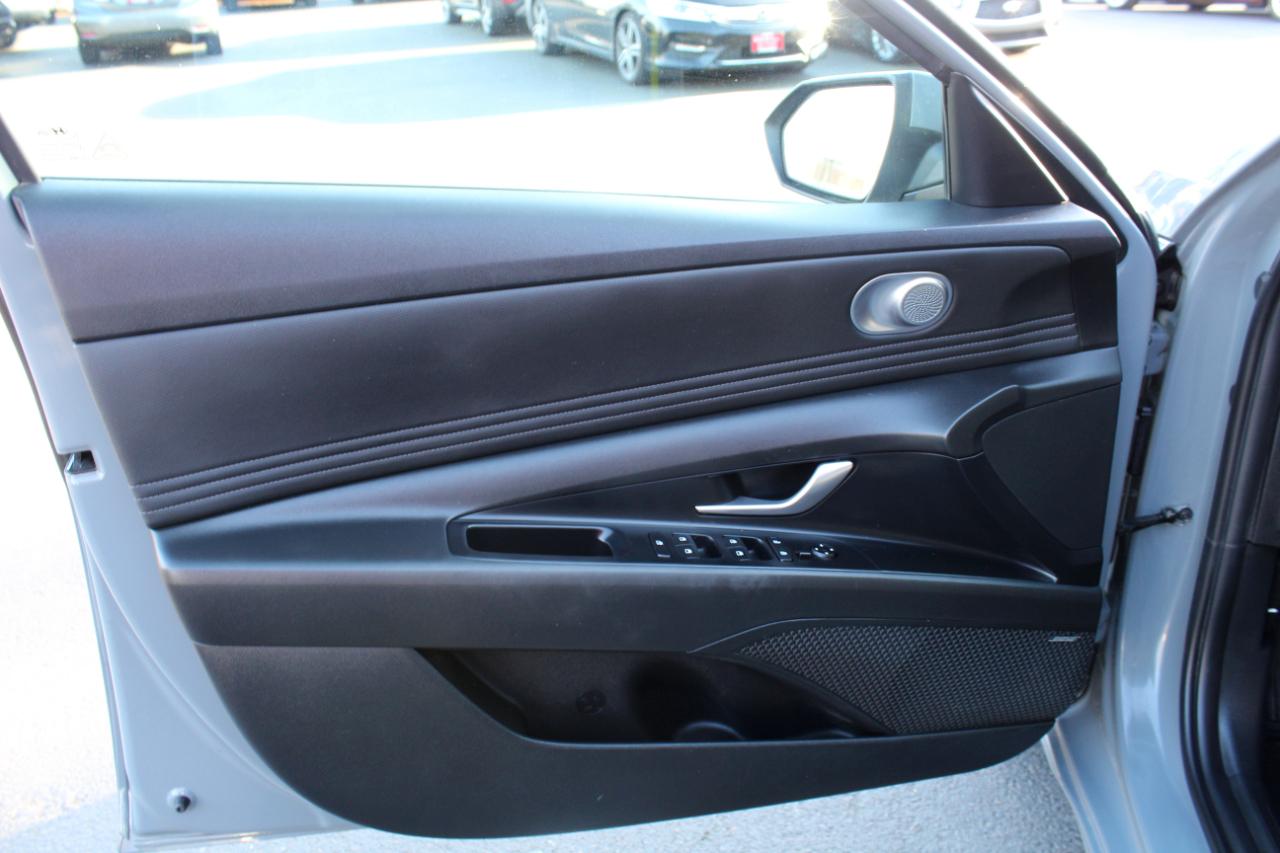 Hyundai Elantra Limited IVT 2022