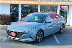 2022 Hyundai Elantra 