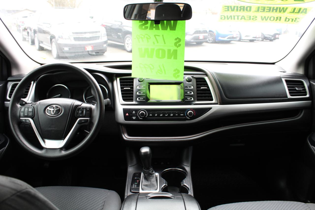 Toyota Highlander AWD 4dr V6 LE (Natl) 2015