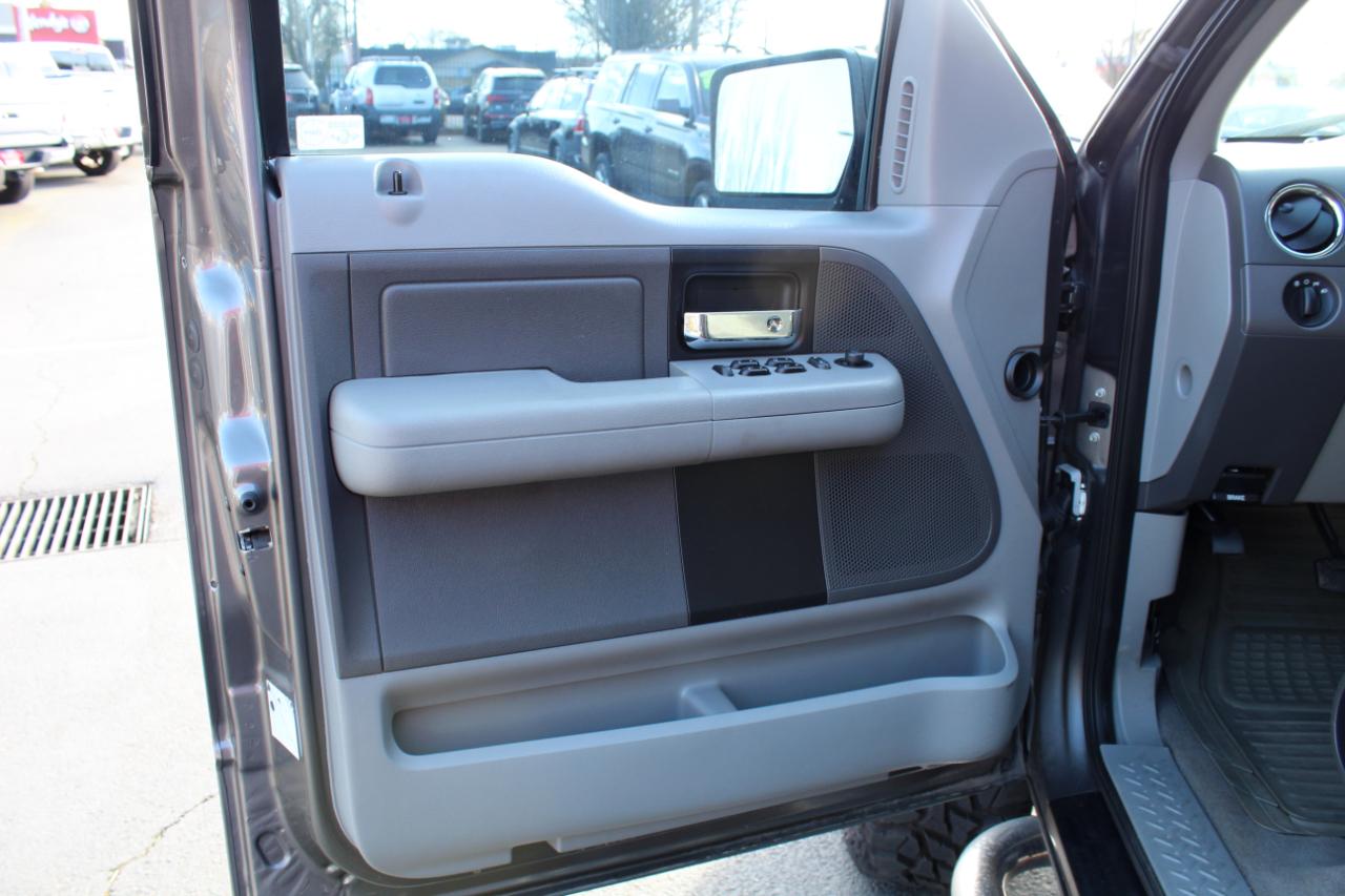 Ford F-150 4WD SuperCrew 150" XLT 2007