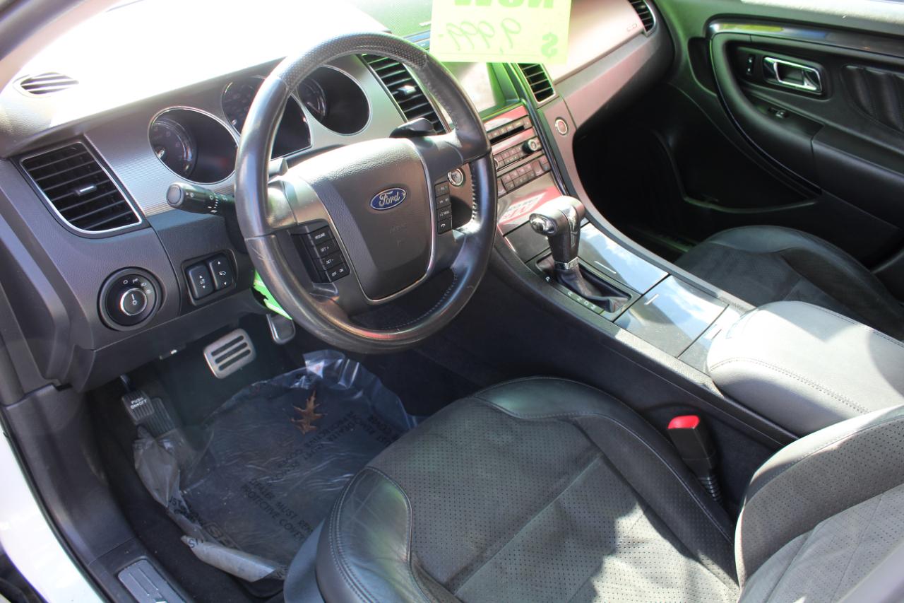 Ford Taurus 4dr Sdn SHO AWD 2011