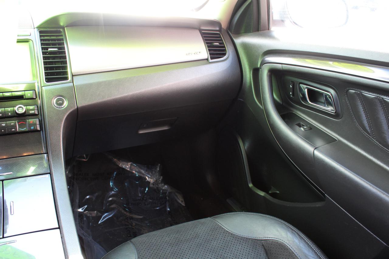 Ford Taurus 4dr Sdn SHO AWD 2011