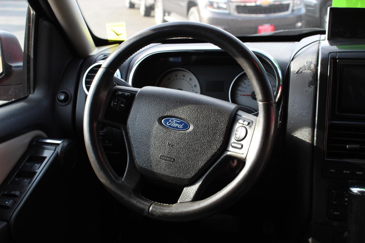 Ford Explorer Sport Trac 4WD 4dr V8 Limited 2009