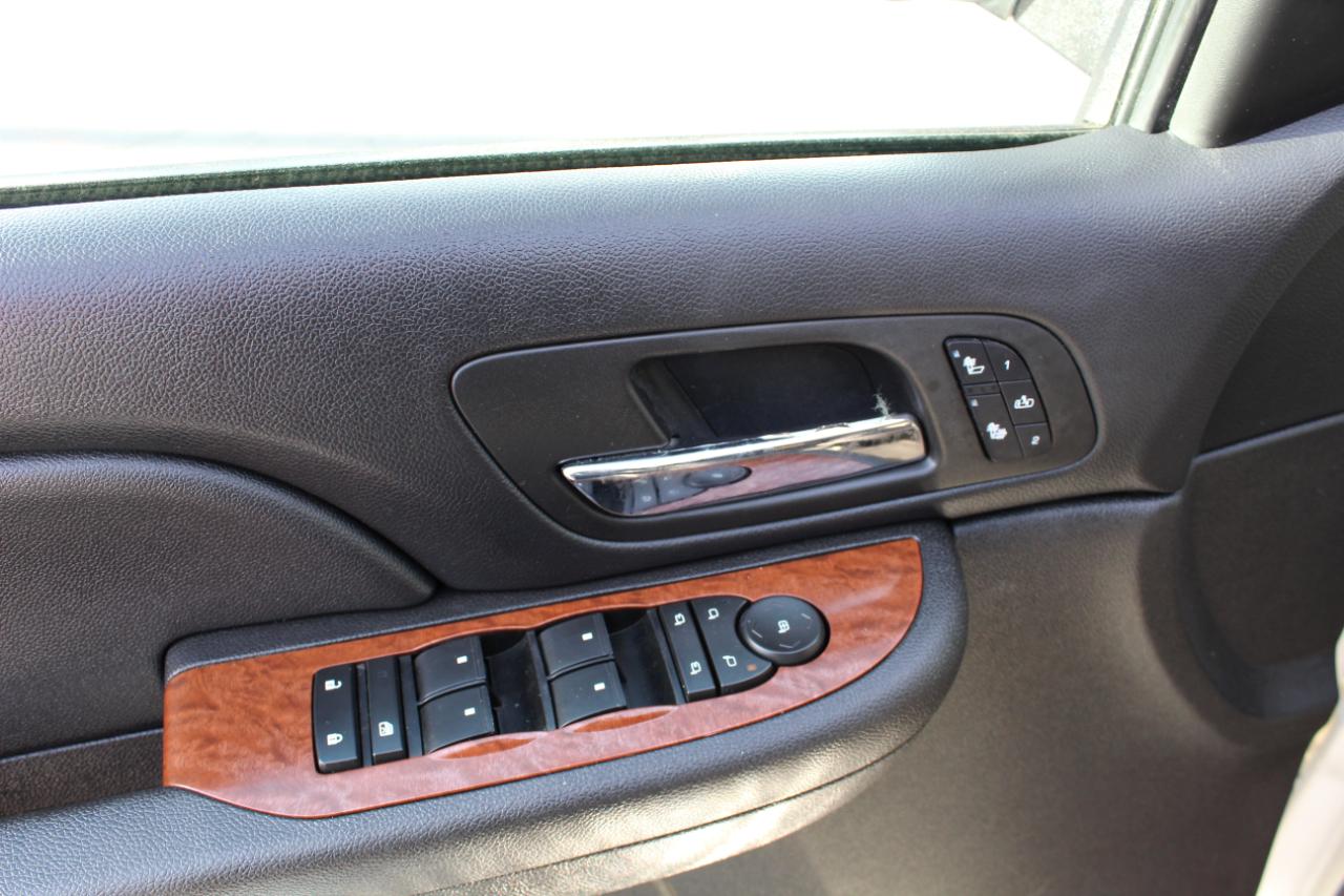 GMC Yukon XL 4WD 4dr 1500 SLT w/4SB 2008