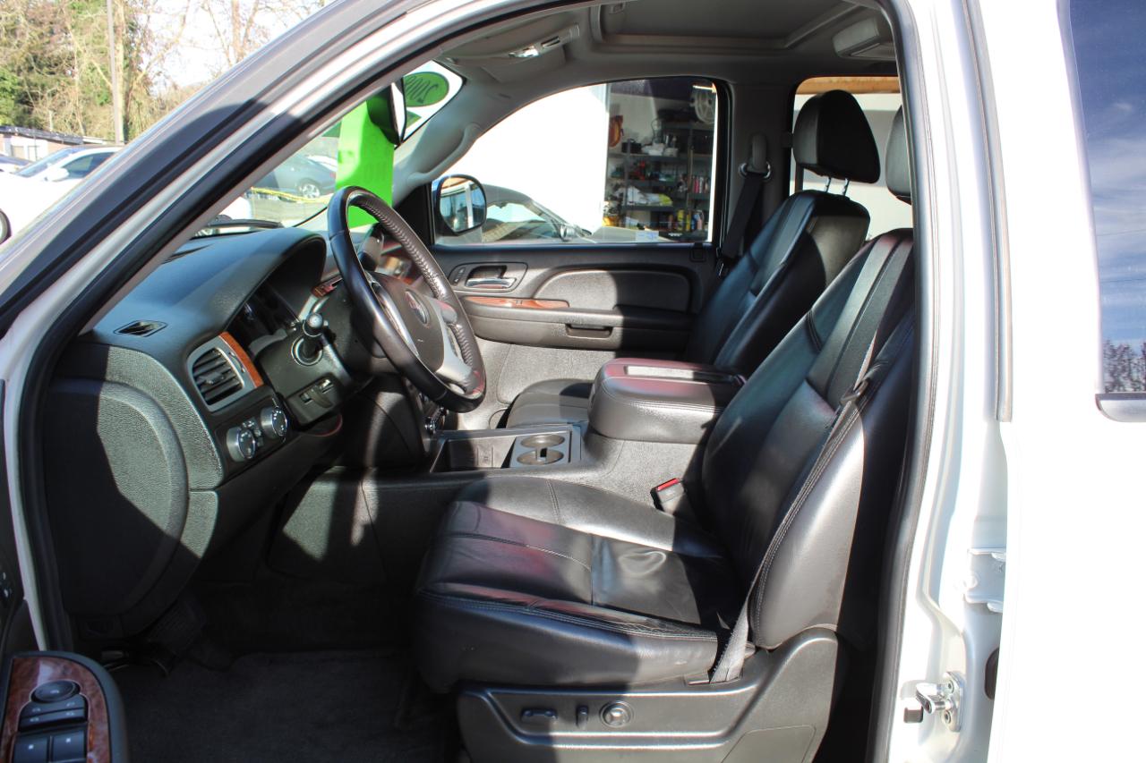 GMC Yukon XL 4WD 4dr 1500 SLT w/4SB 2008