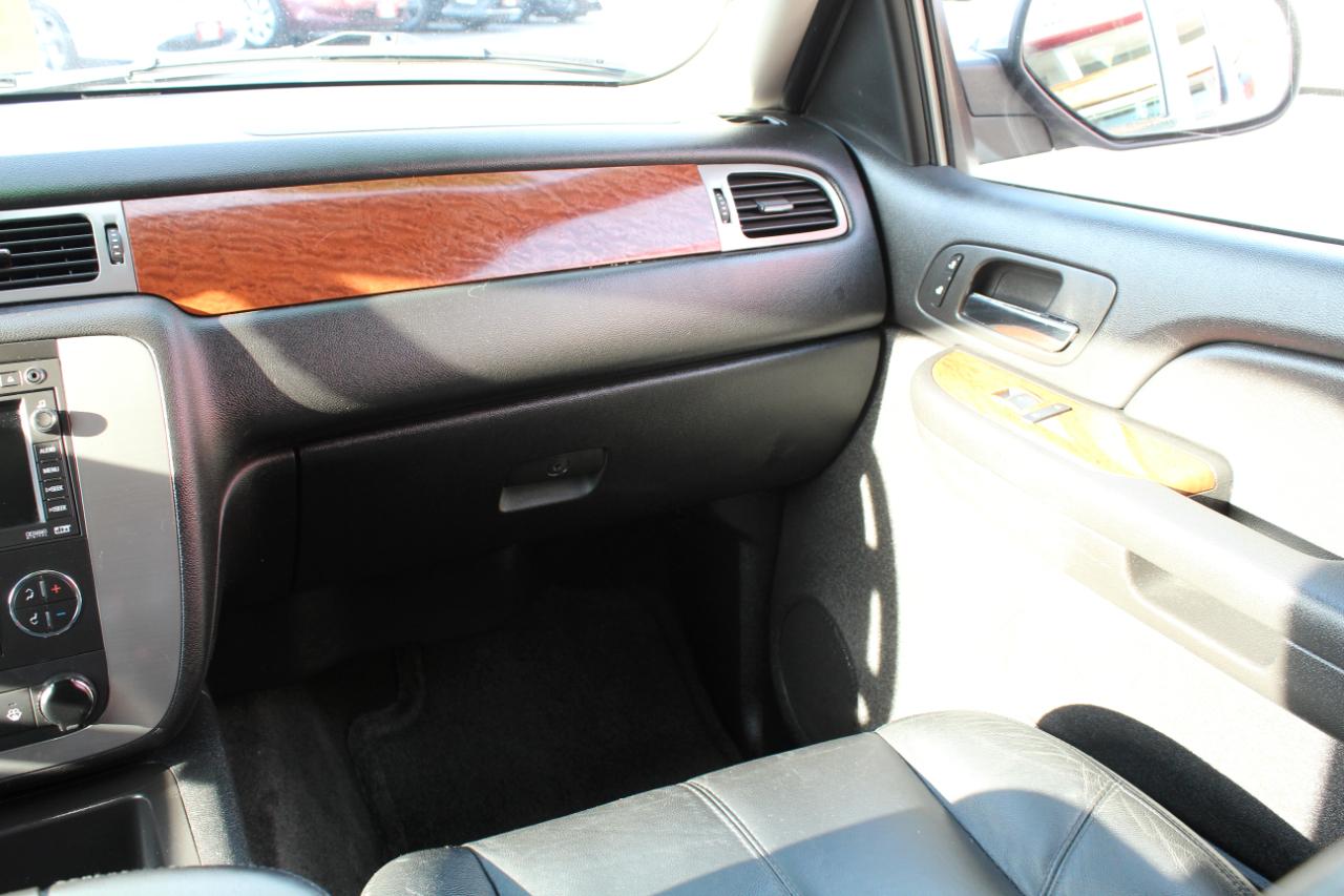 GMC Yukon XL 4WD 4dr 1500 SLT w/4SB 2008