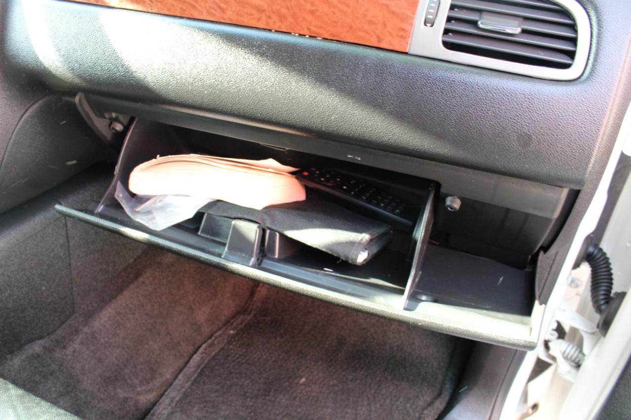 GMC Yukon XL 4WD 4dr 1500 SLT w/4SB 2008