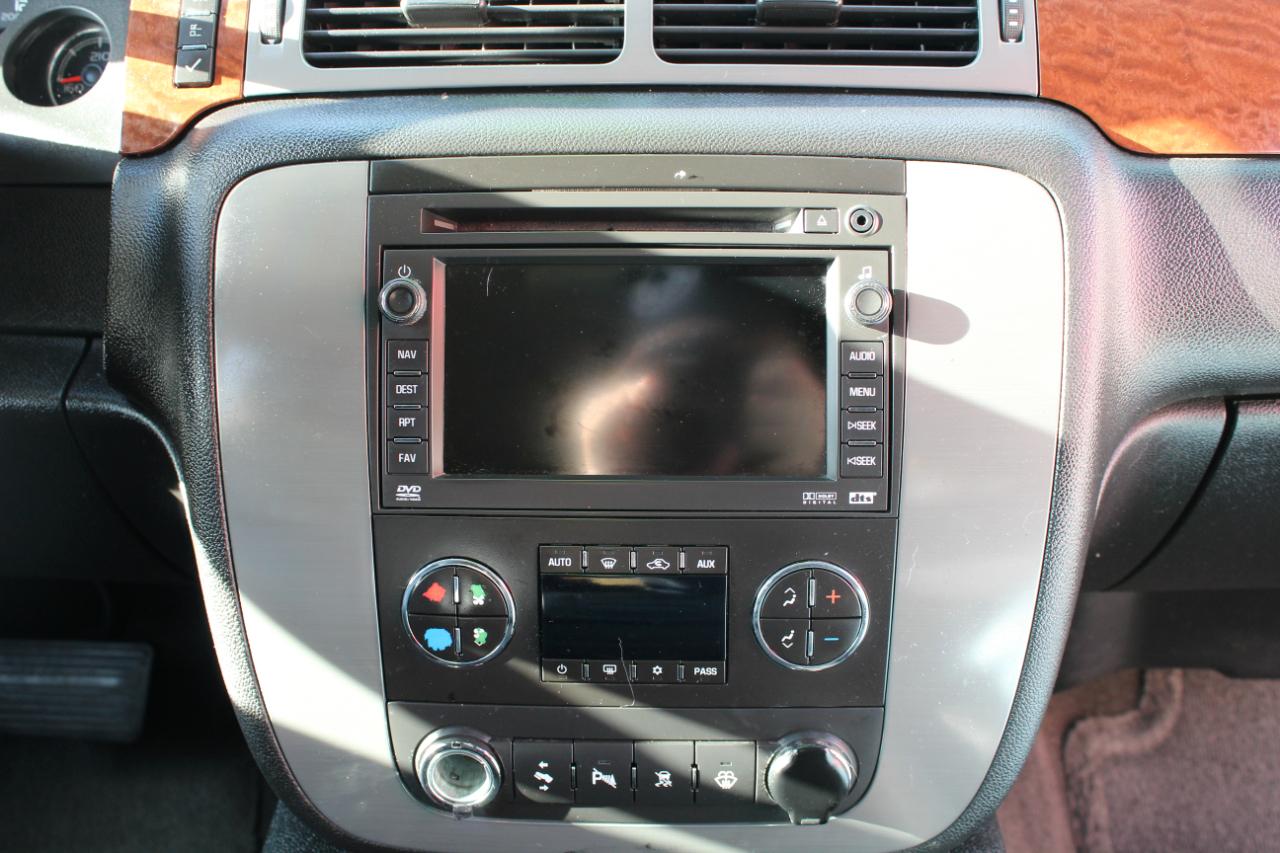 GMC Yukon XL 4WD 4dr 1500 SLT w/4SB 2008