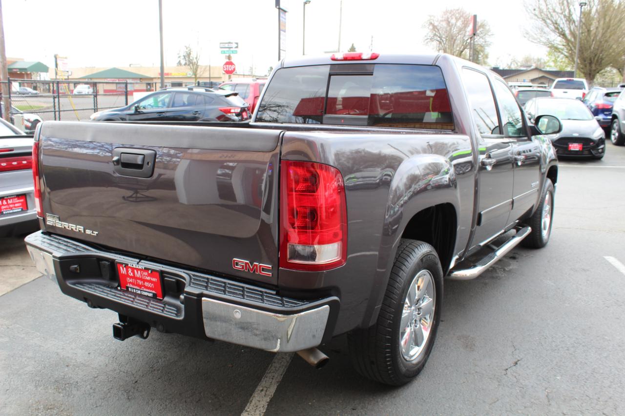 GMC Sierra 1500 2WD Crew Cab 143.5" SLT 2011