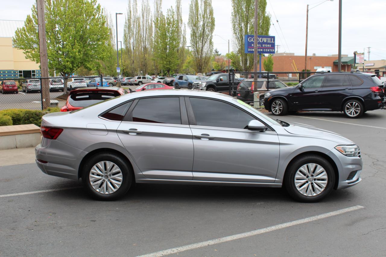 Volkswagen Jetta R-Line Manual w/SULEV 2020