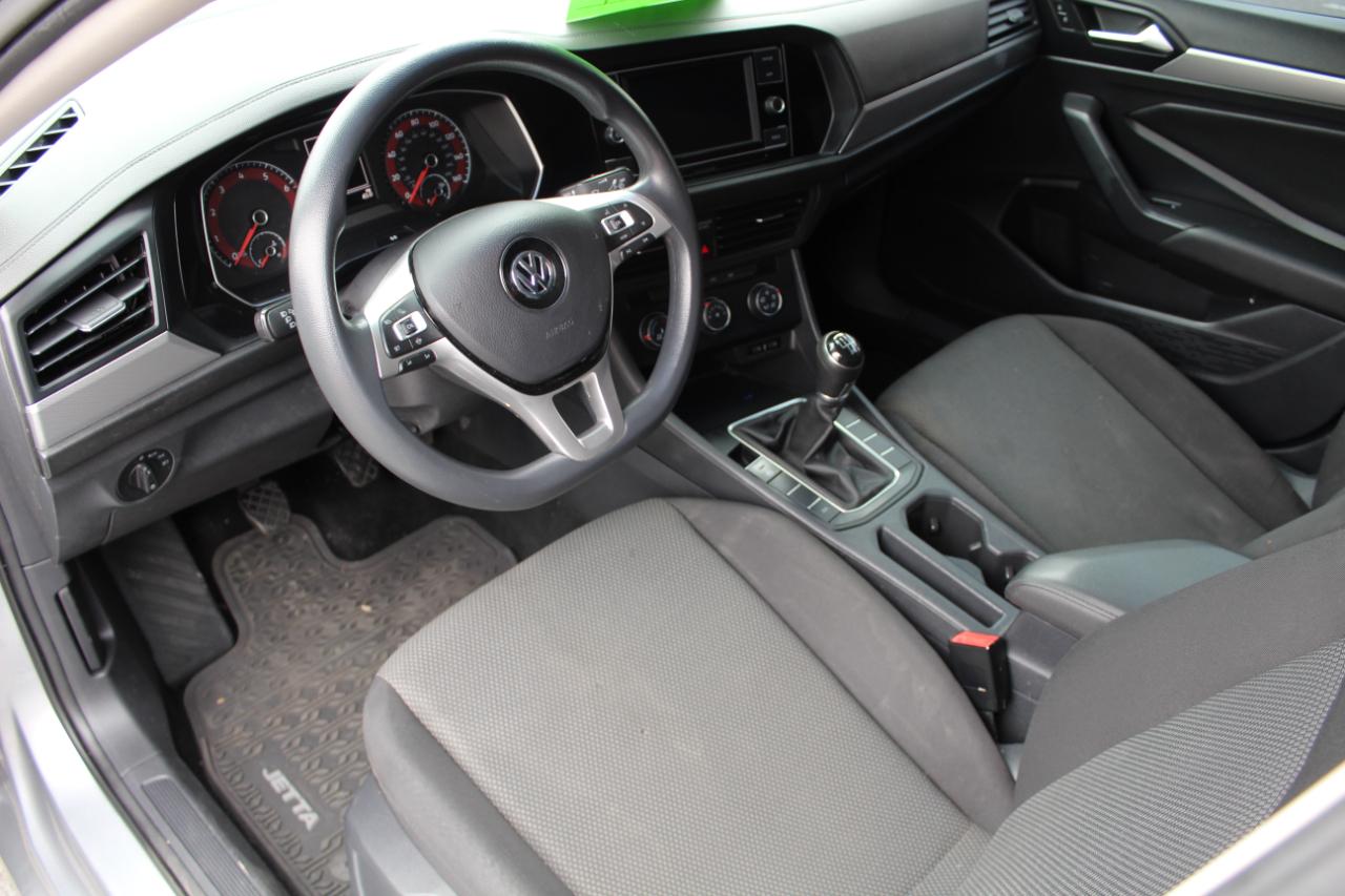 Volkswagen Jetta R-Line Manual w/SULEV 2020