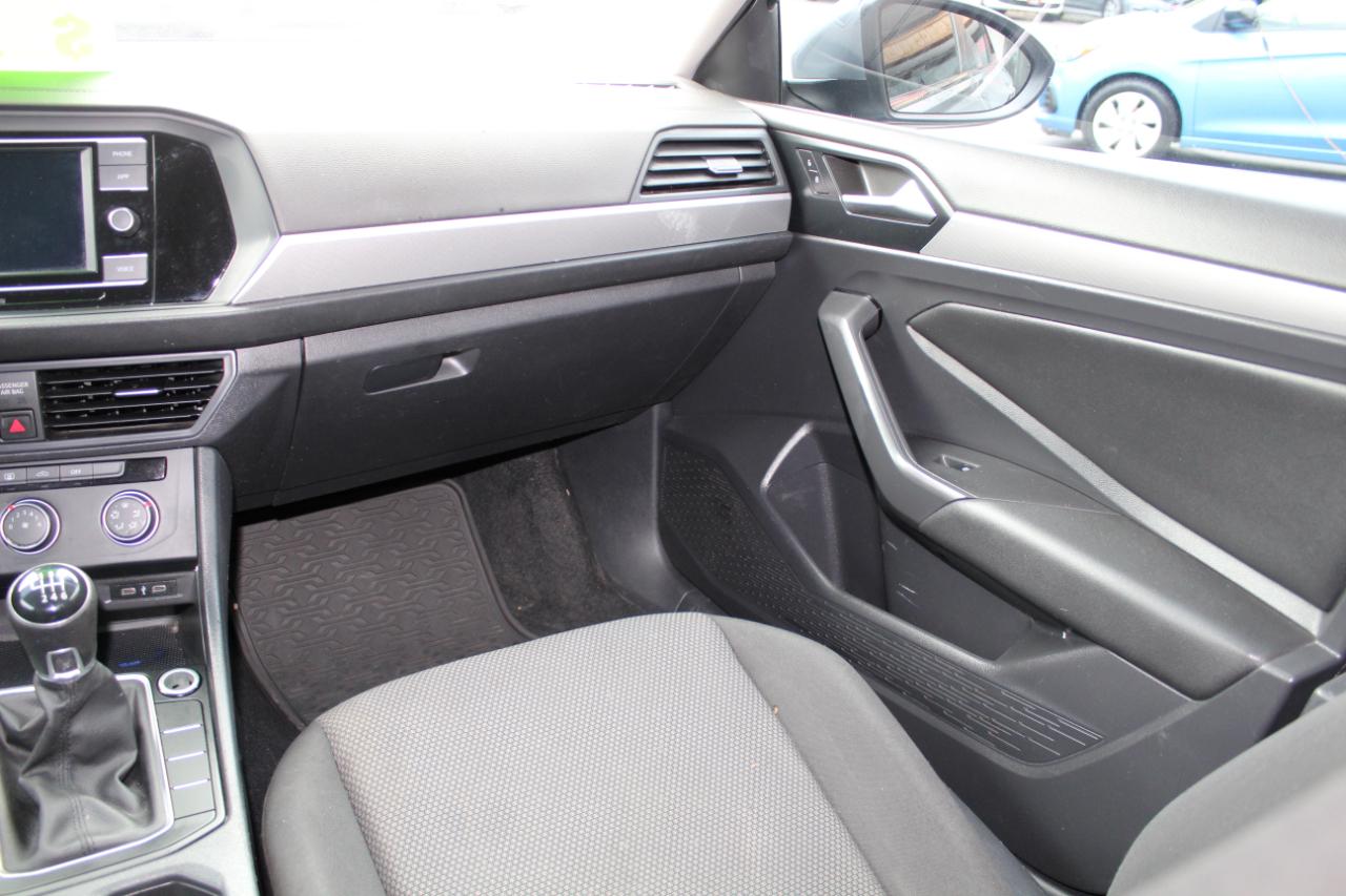 Volkswagen Jetta R-Line Manual w/SULEV 2020