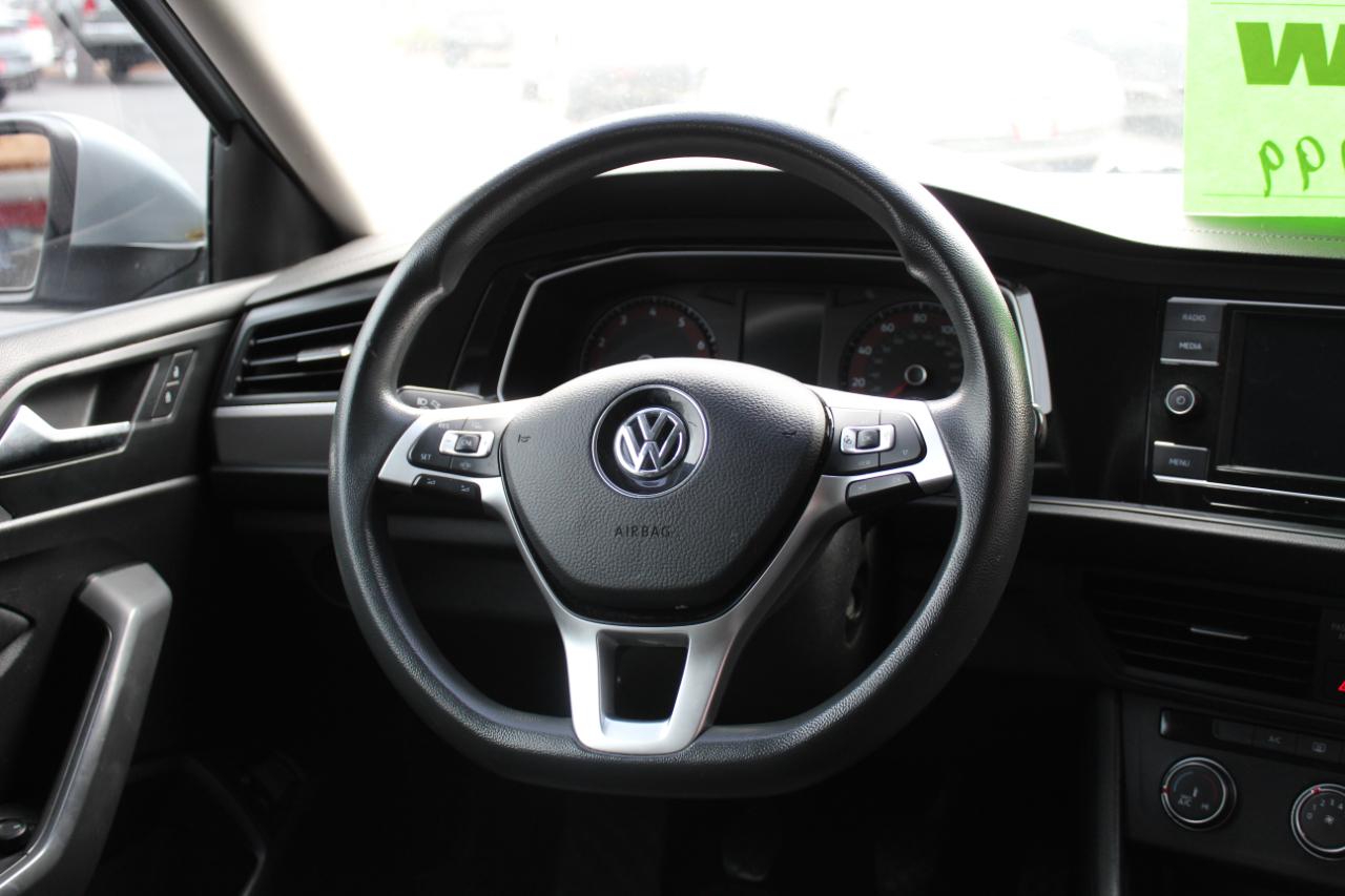 Volkswagen Jetta R-Line Manual w/SULEV 2020