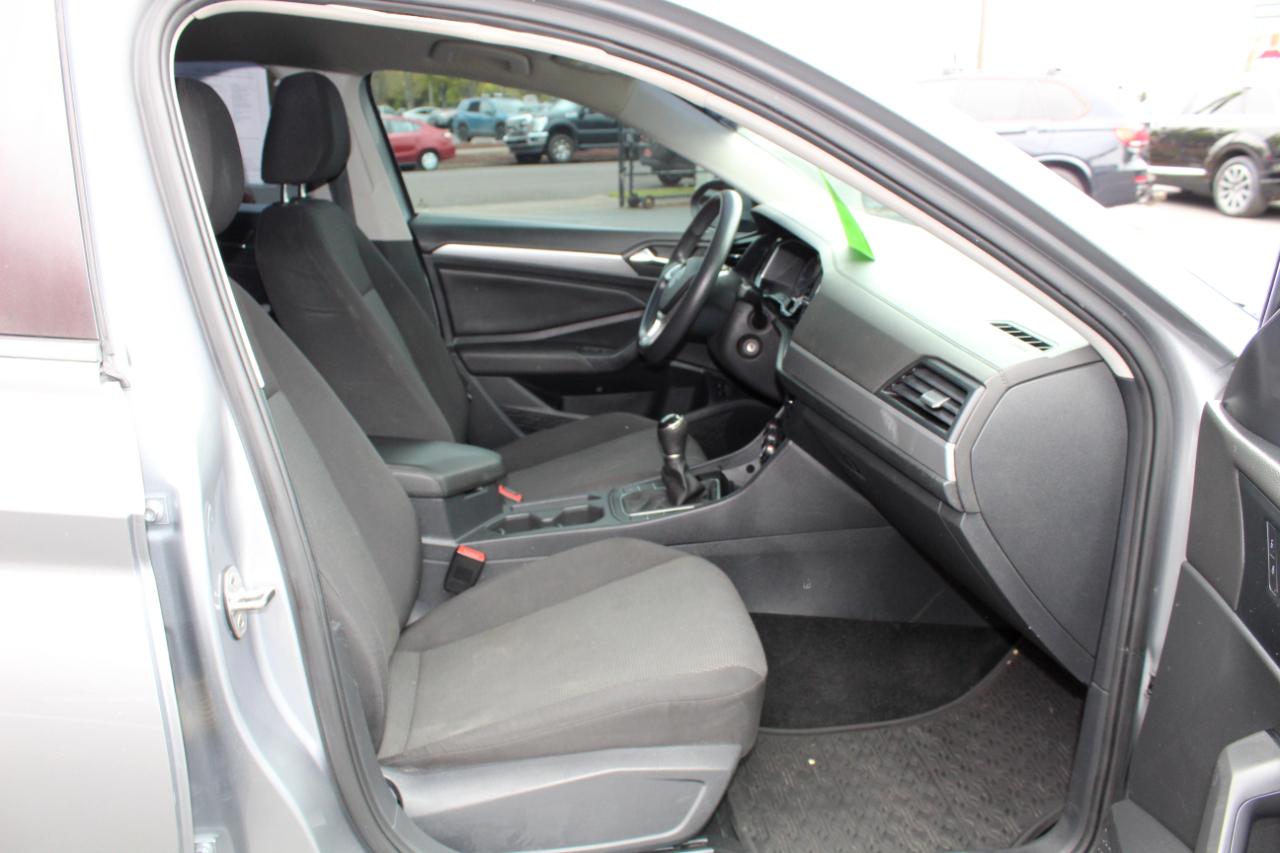 Volkswagen Jetta R-Line Manual w/SULEV 2020