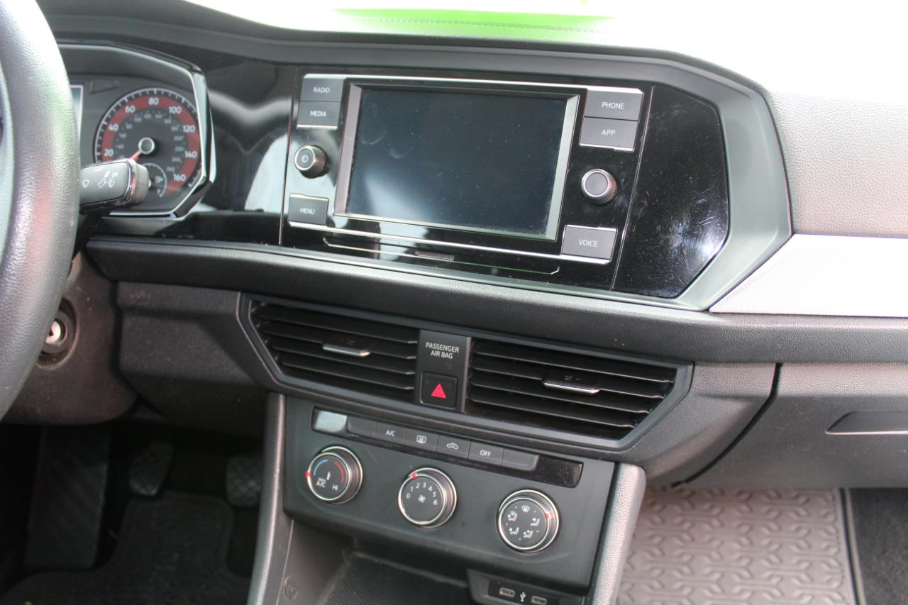 Volkswagen Jetta R-Line Manual w/SULEV 2020