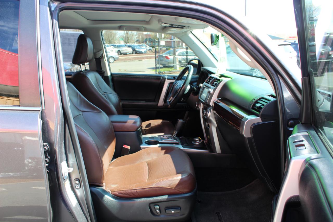 Toyota 4Runner 4WD 4dr V6 Trail Premium (Natl) 2016