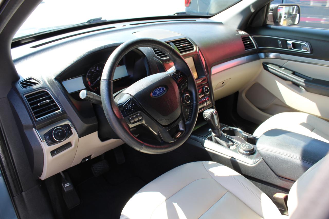 Ford Explorer XLT 4WD 2018