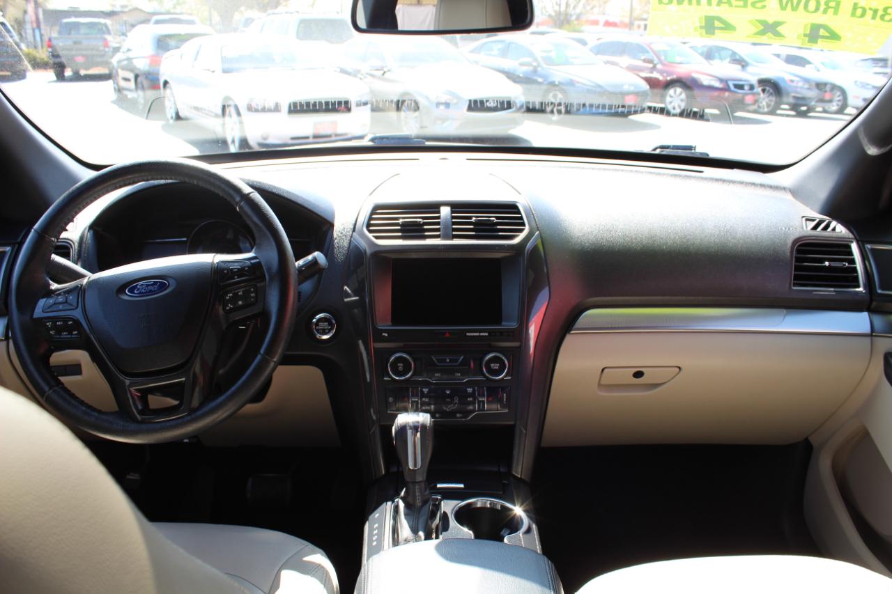 Ford Explorer XLT 4WD 2018