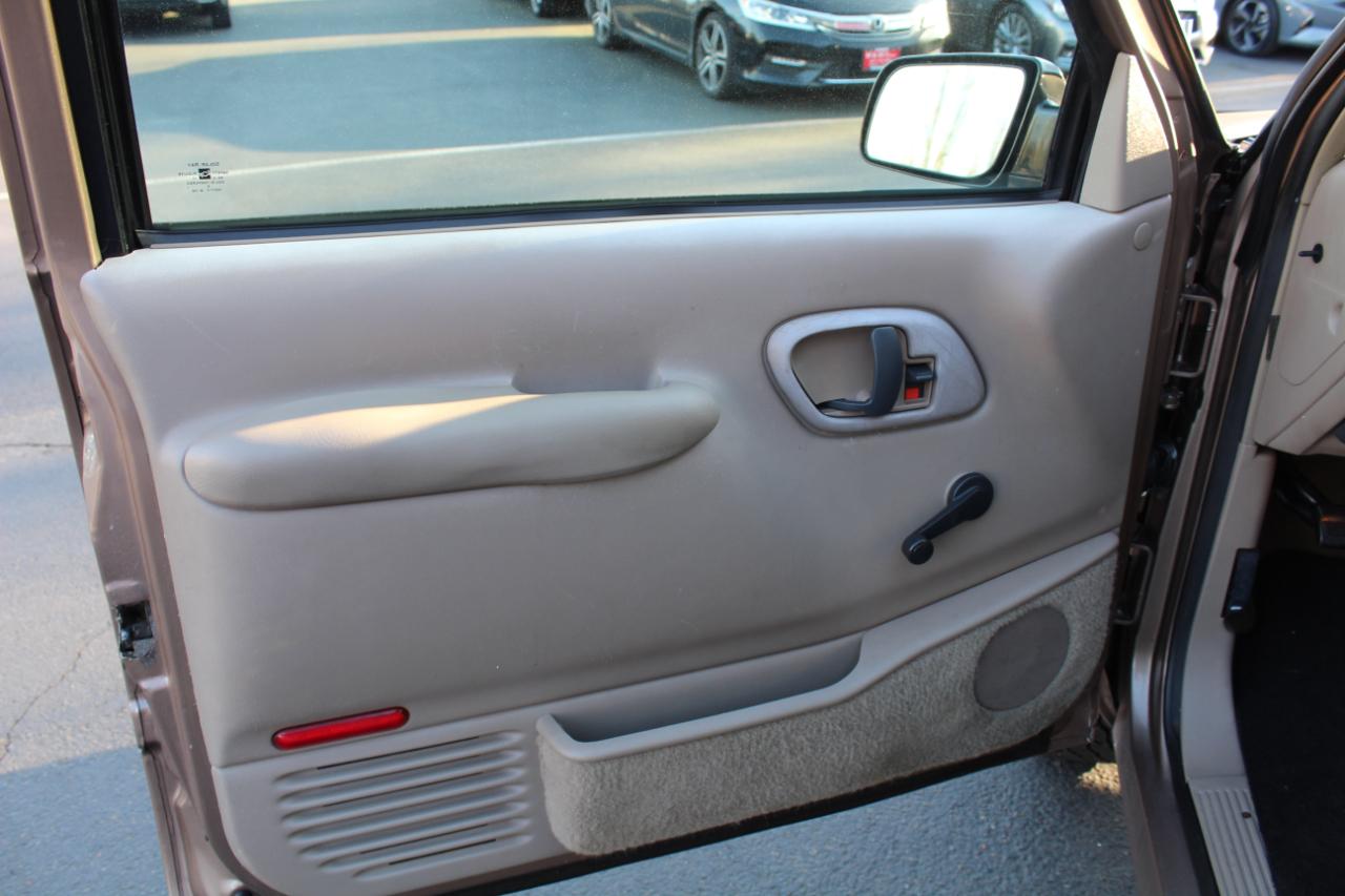 Chevrolet C/K 2500 HD Ext Cab 155.5" WB C6P 1997