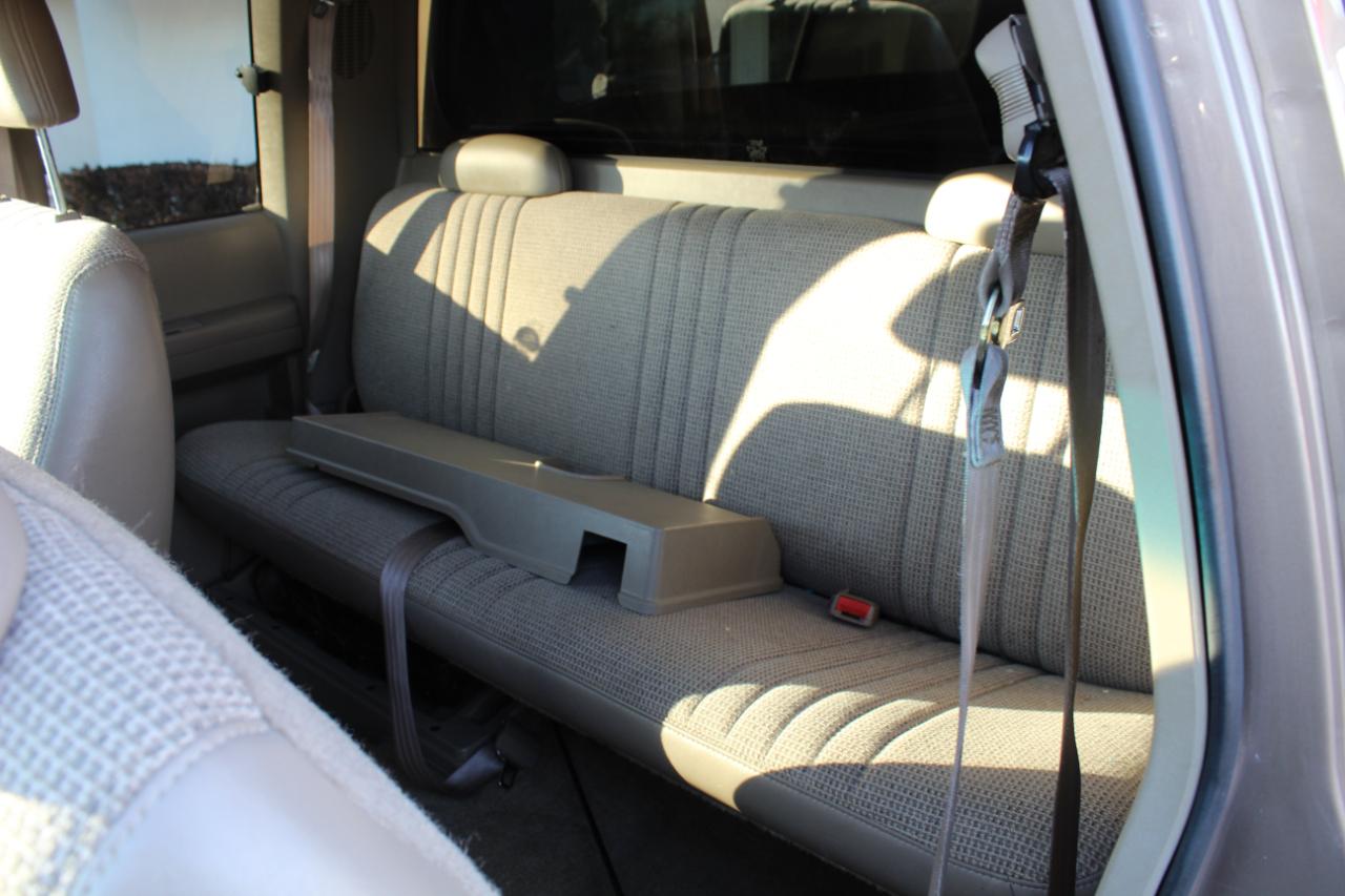 Chevrolet C/K 2500 HD Ext Cab 155.5" WB C6P 1997