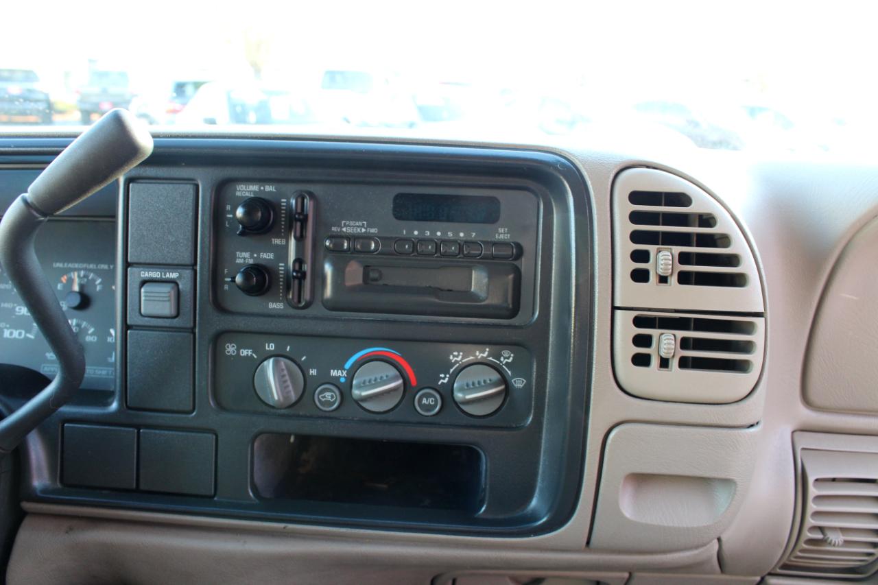 Chevrolet C/K 2500 HD Ext Cab 155.5" WB C6P 1997