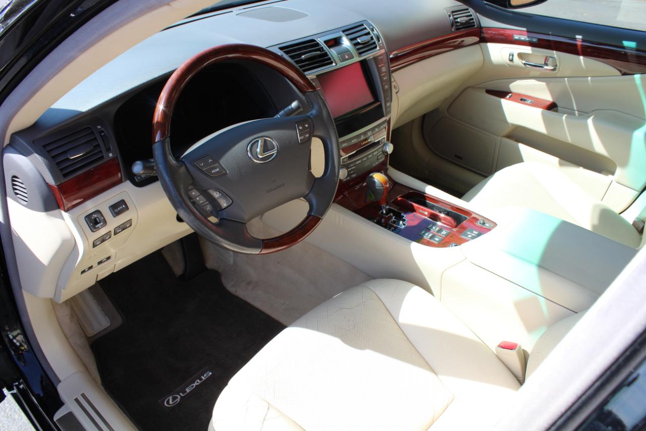 Lexus LS 460 4dr Sdn AWD 2010