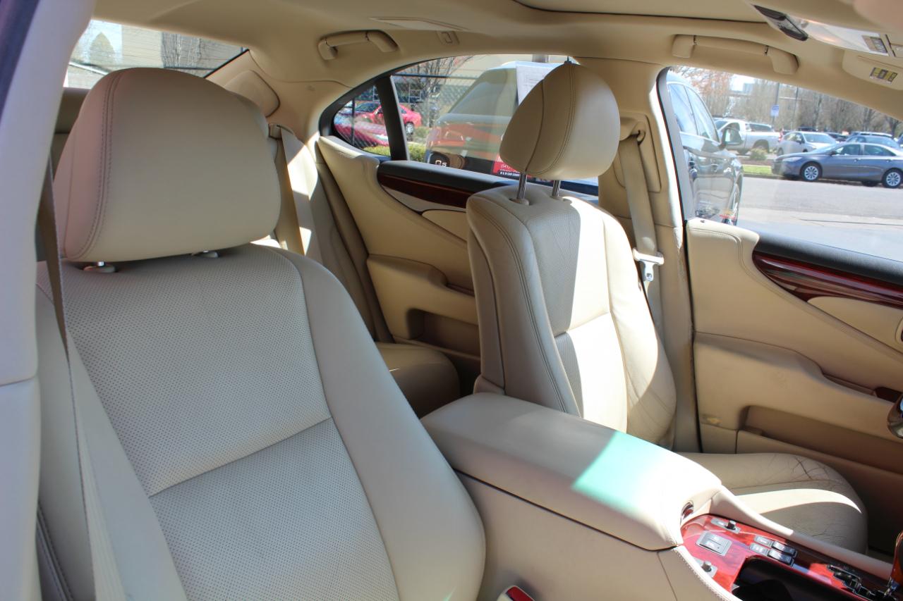 Lexus LS 460 4dr Sdn AWD 2010