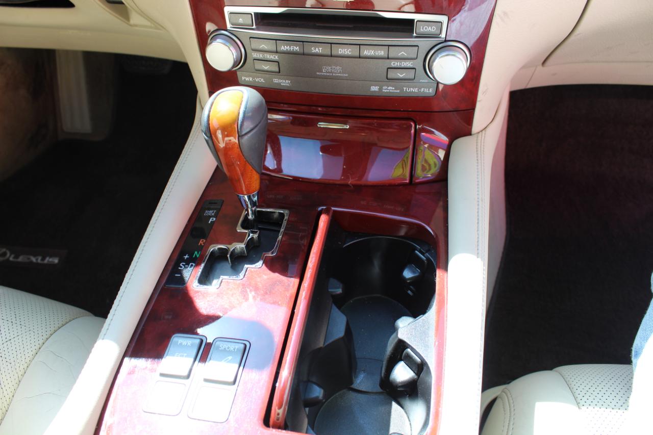 Lexus LS 460 4dr Sdn AWD 2010