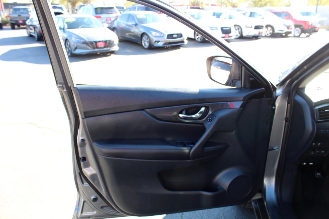 Nissan Rogue AWD SV 2017