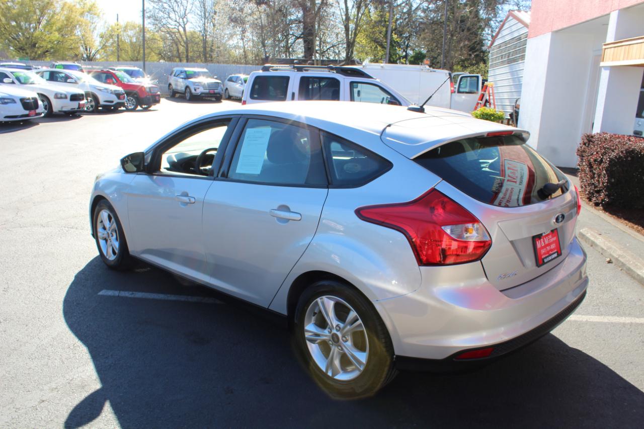 Ford Focus 5dr HB SE 2014