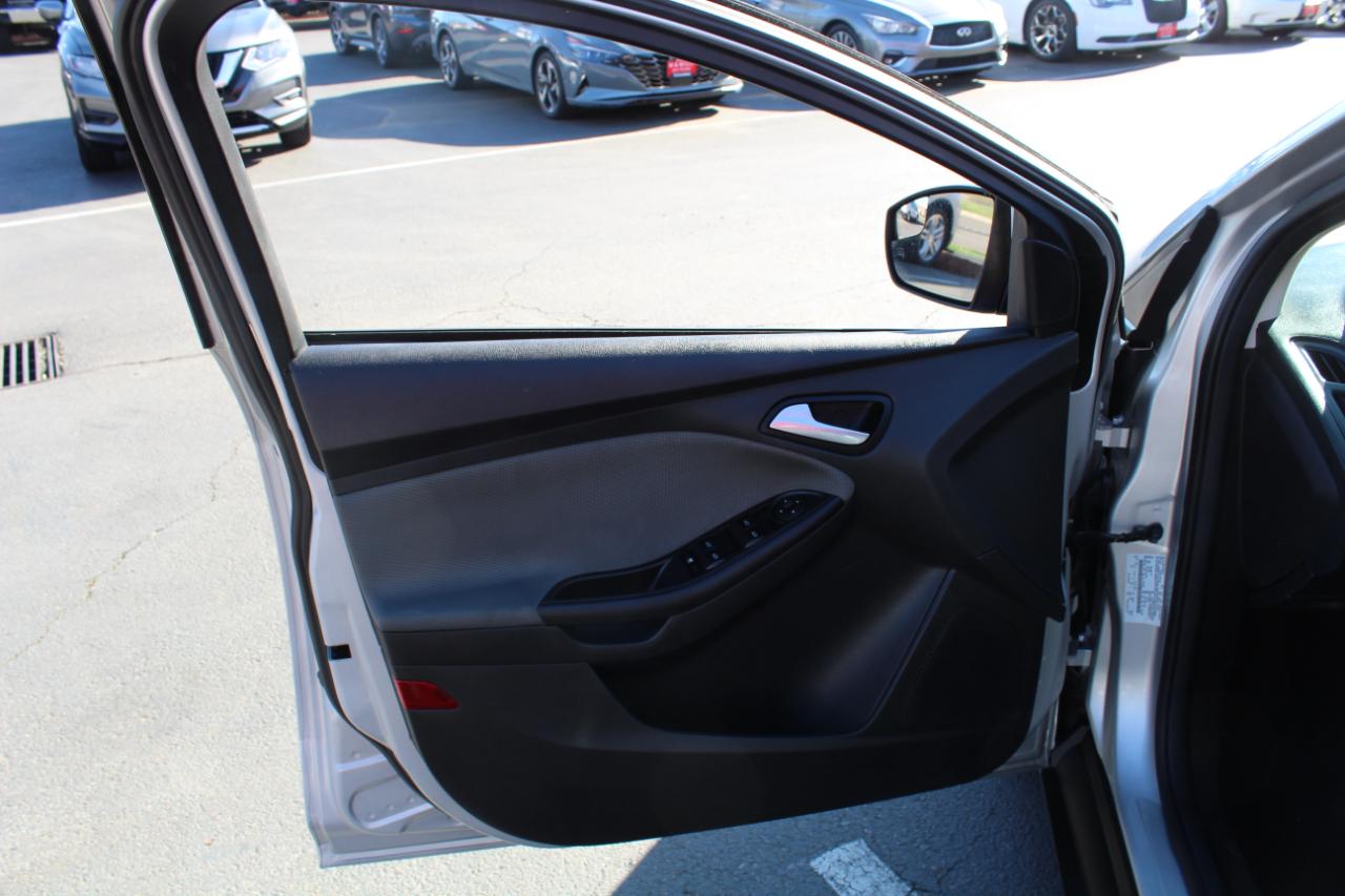 Ford Focus 5dr HB SE 2014