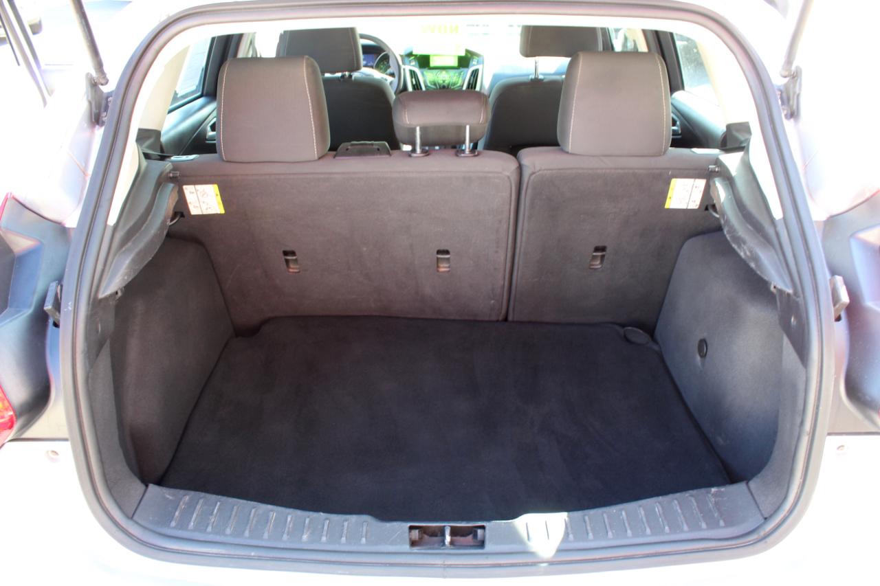 Ford Focus 5dr HB SE 2014