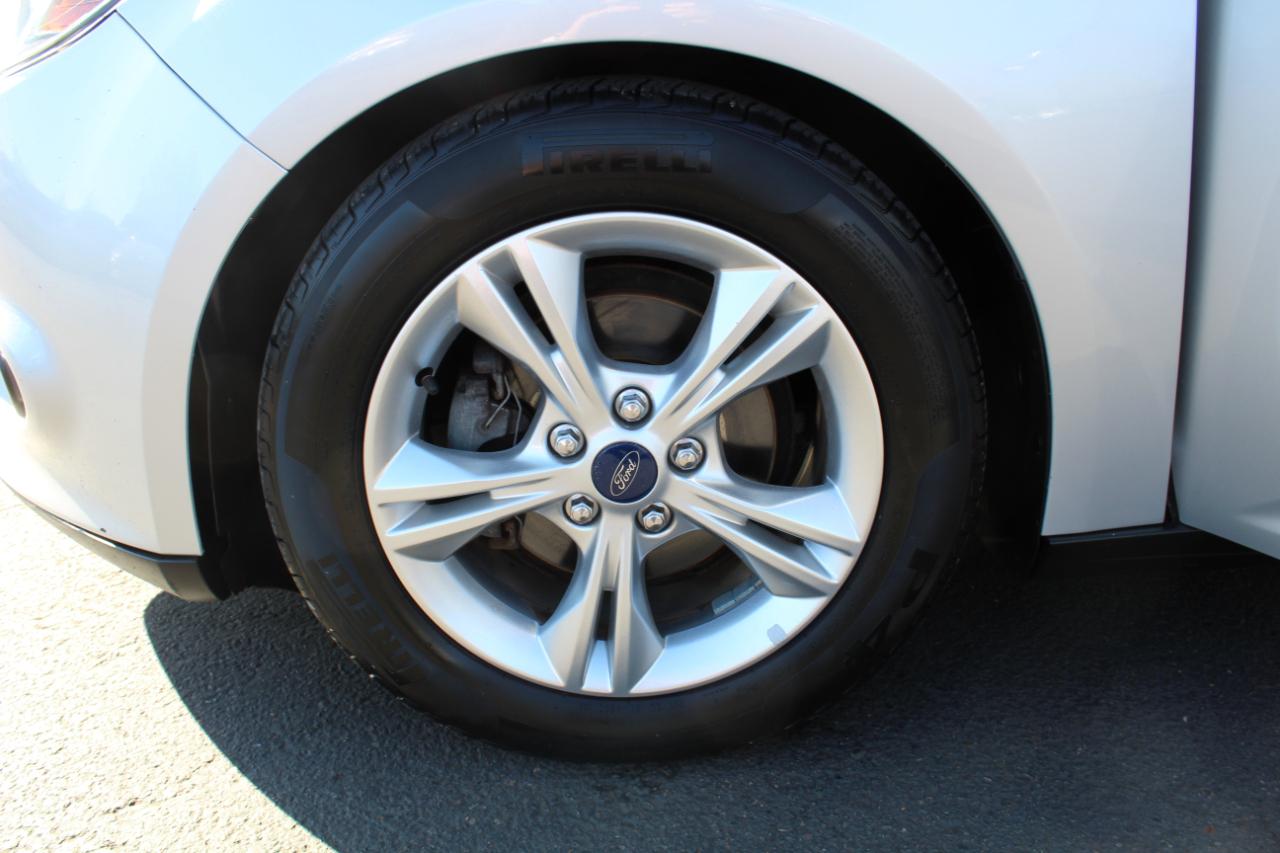 Ford Focus 5dr HB SE 2014