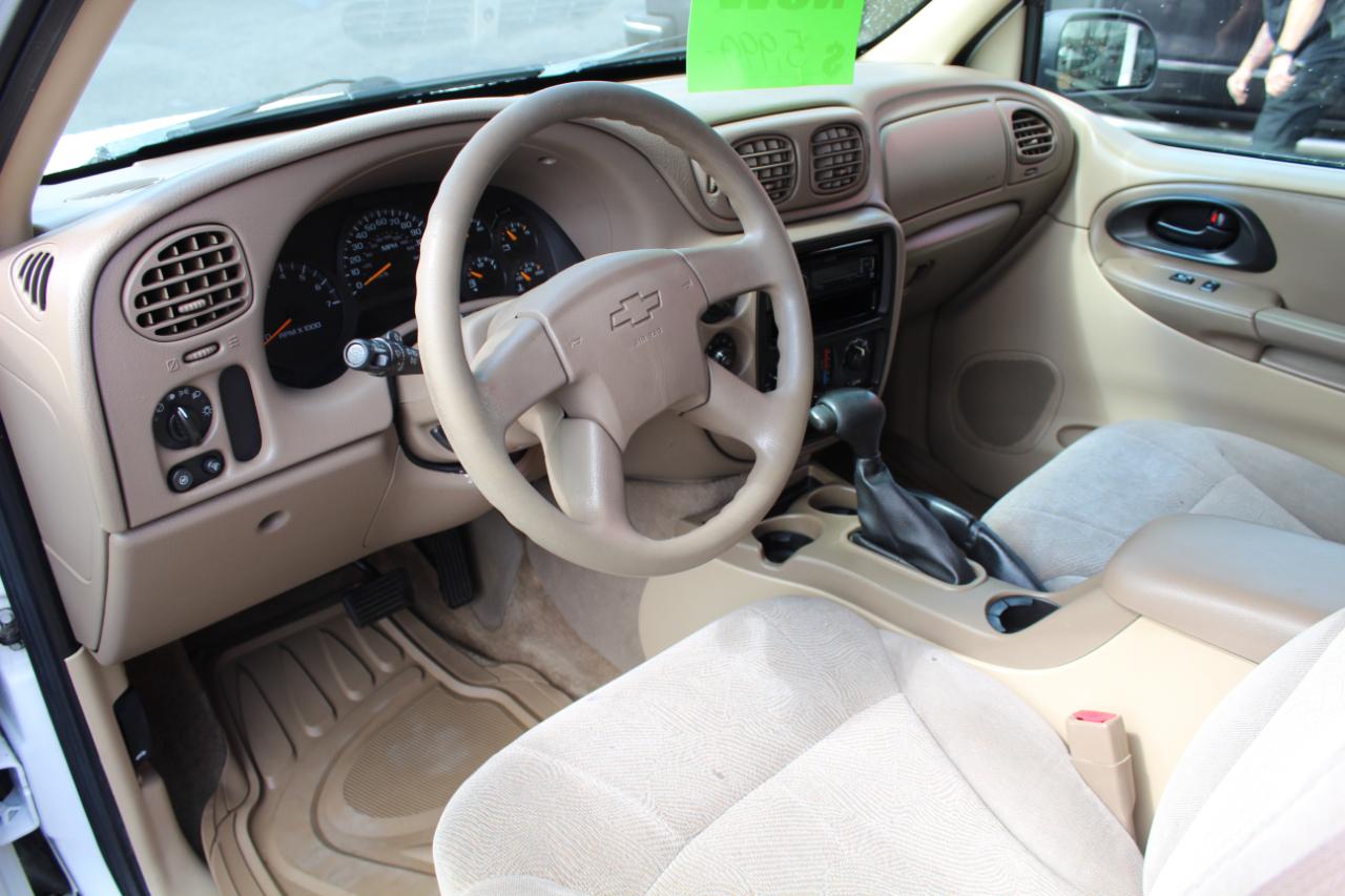 Chevrolet TrailBlazer 4dr 4WD LS 2004