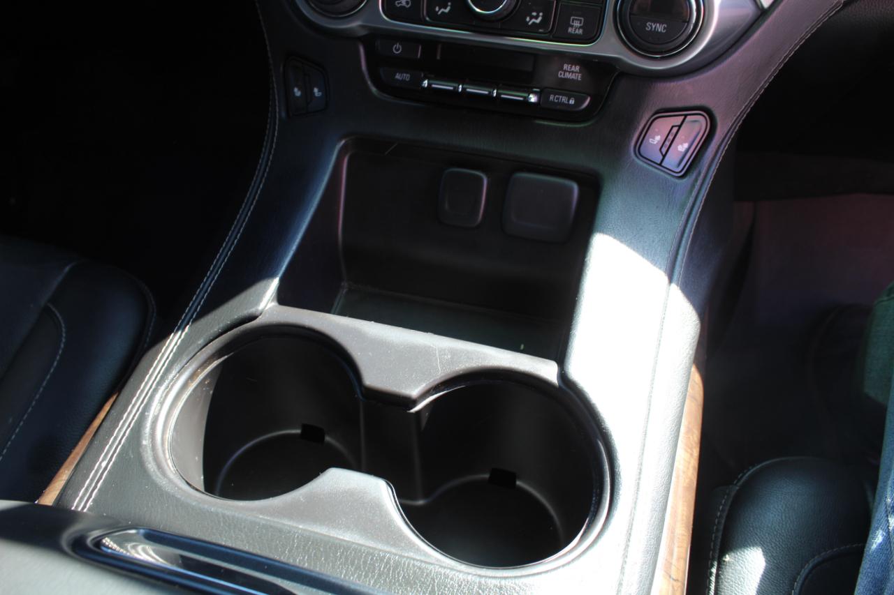 Chevrolet Tahoe 4WD 4dr LT 2015