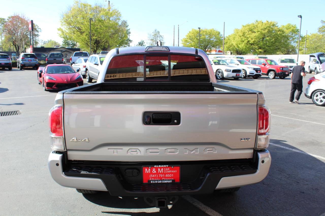 Toyota Tacoma 4WD Double Cab V6 AT Limited (Natl) 2016