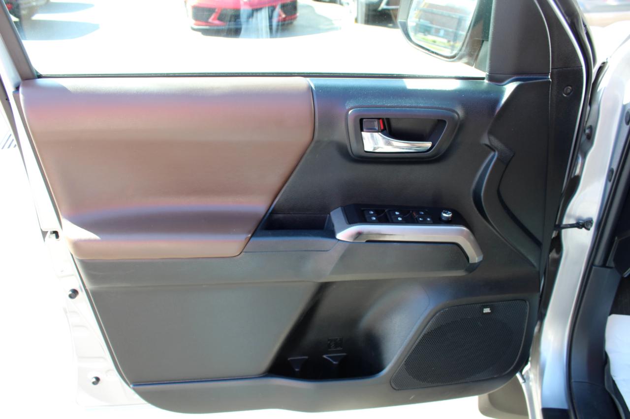 Toyota Tacoma 4WD Double Cab V6 AT Limited (Natl) 2016