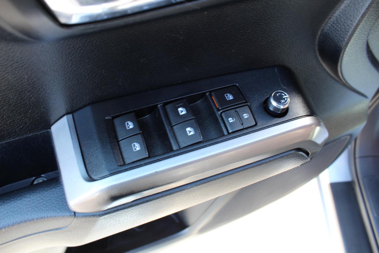 Toyota Tacoma 4WD Double Cab V6 AT Limited (Natl) 2016