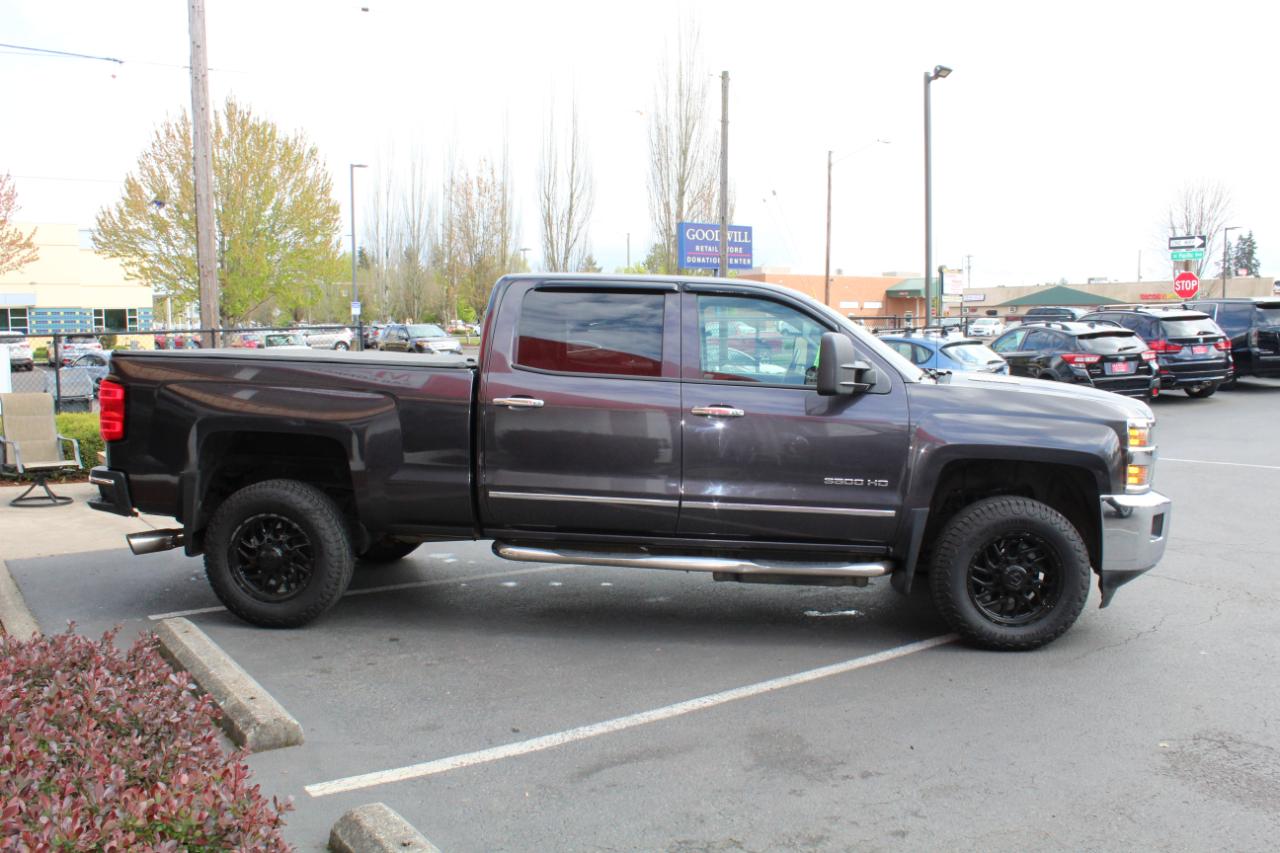 Chevrolet Silverado 3500HD 4WD Crew Cab 153.7" LTZ 2015