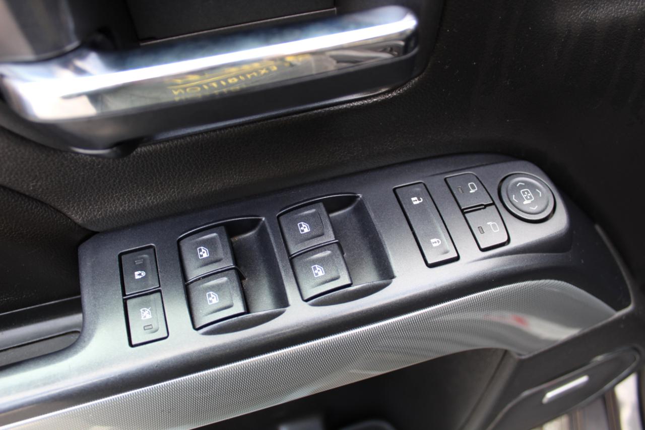 Chevrolet Silverado 3500HD 4WD Crew Cab 153.7" LTZ 2015