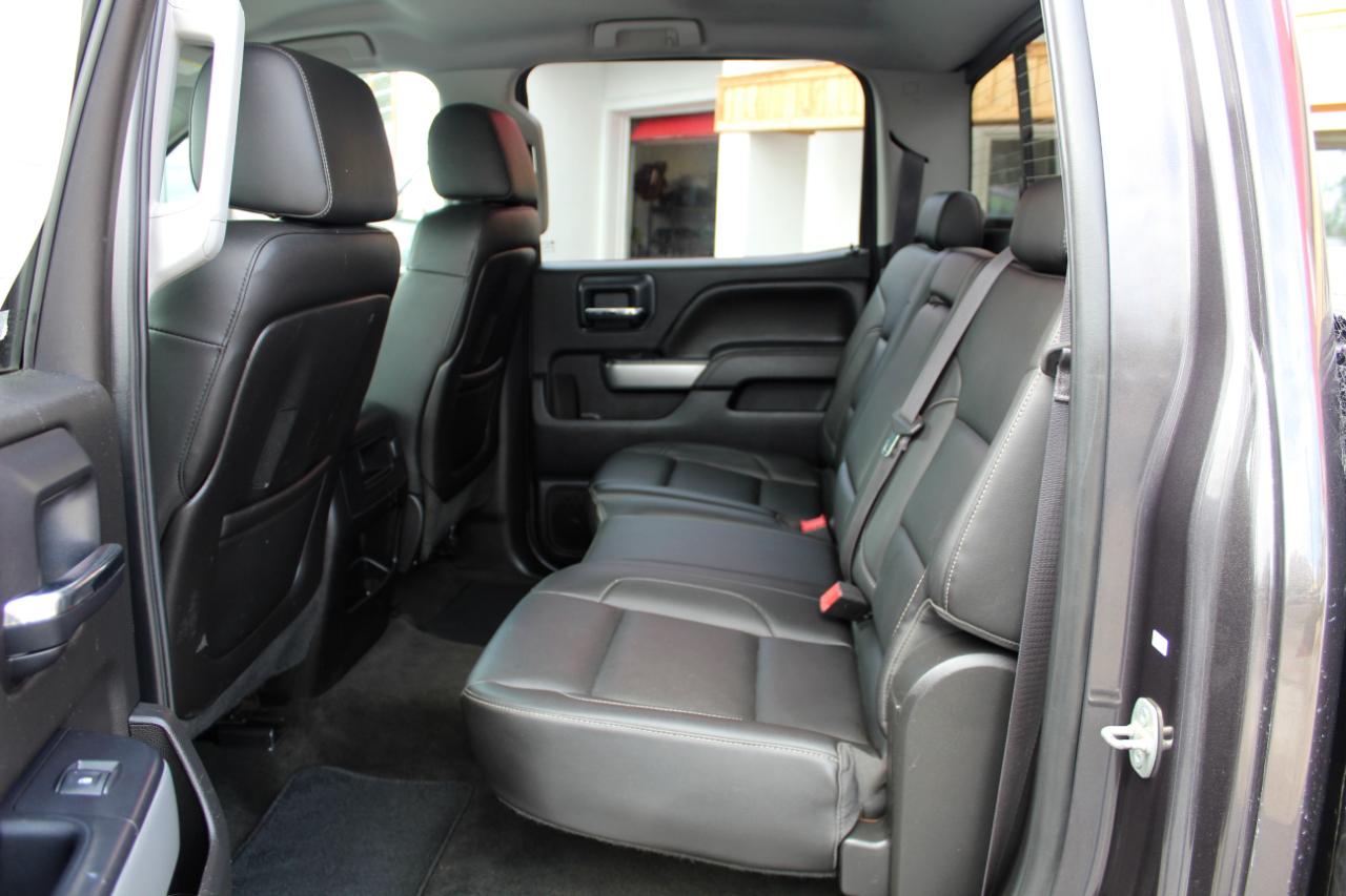 Chevrolet Silverado 3500HD 4WD Crew Cab 153.7" LTZ 2015