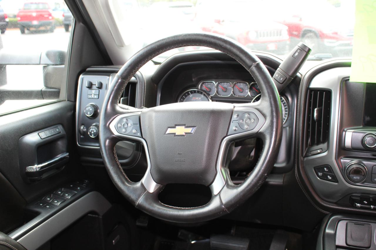 Chevrolet Silverado 3500HD 4WD Crew Cab 153.7" LTZ 2015