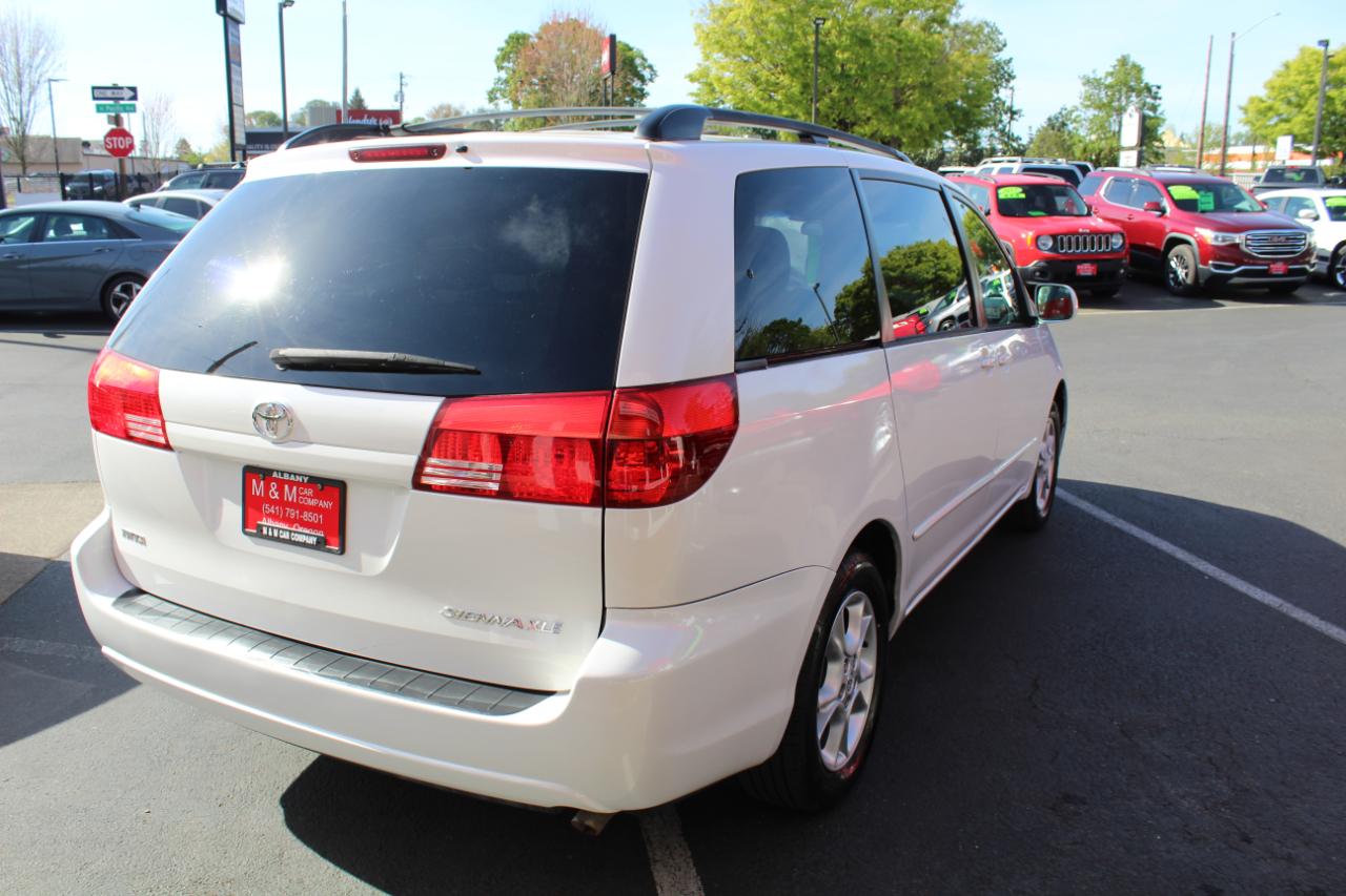 Toyota Sienna 5dr XLE FWD (Natl) 2004