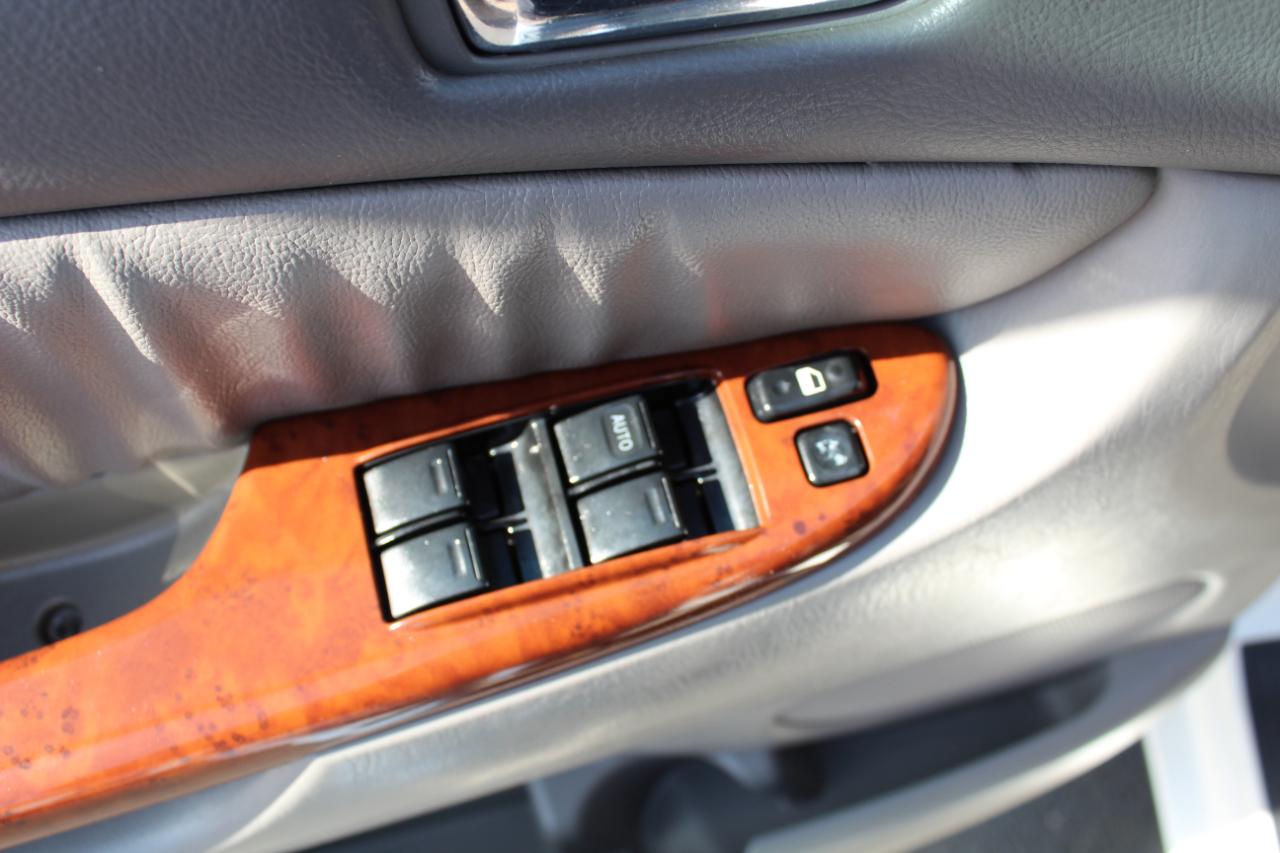 Toyota Sienna 5dr XLE FWD (Natl) 2004