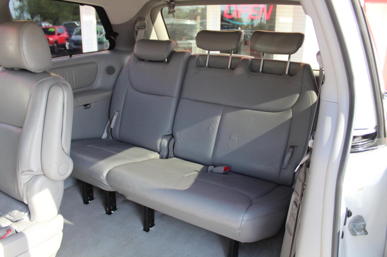 Toyota Sienna 5dr XLE FWD (Natl) 2004