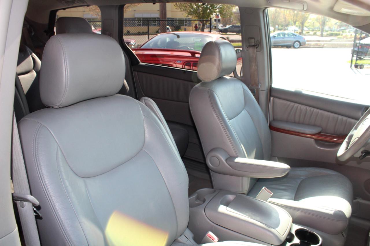 Toyota Sienna 5dr XLE FWD (Natl) 2004