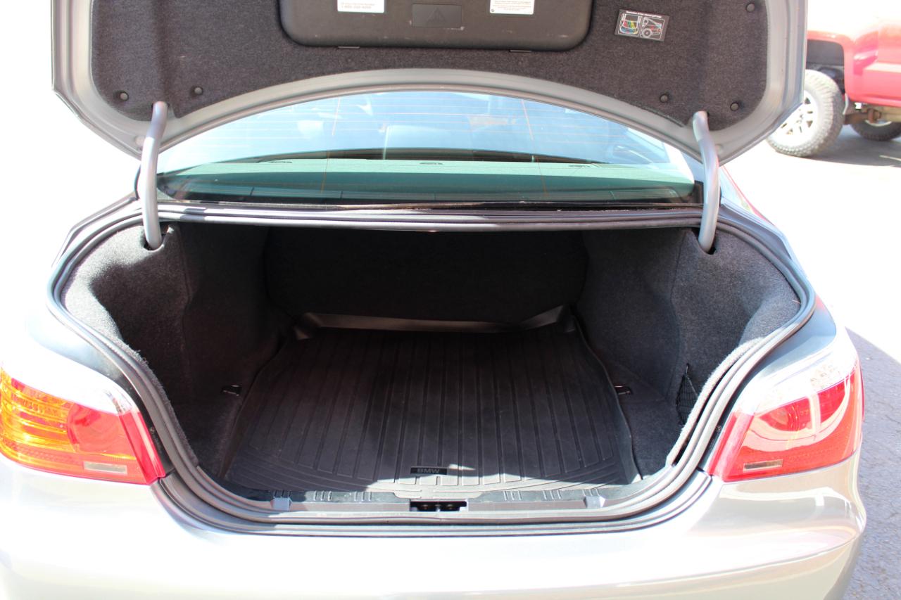 BMW 5 Series 4dr Sdn 528xi AWD 2008